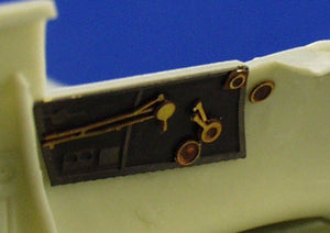 Eduard SS218 Hurricane Mk. IIC 1/72 REVELL – image 2