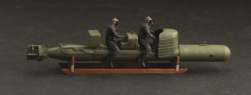 Italeri 5621 S.L.C. MAIALE with crew 1/35 – imagen 10