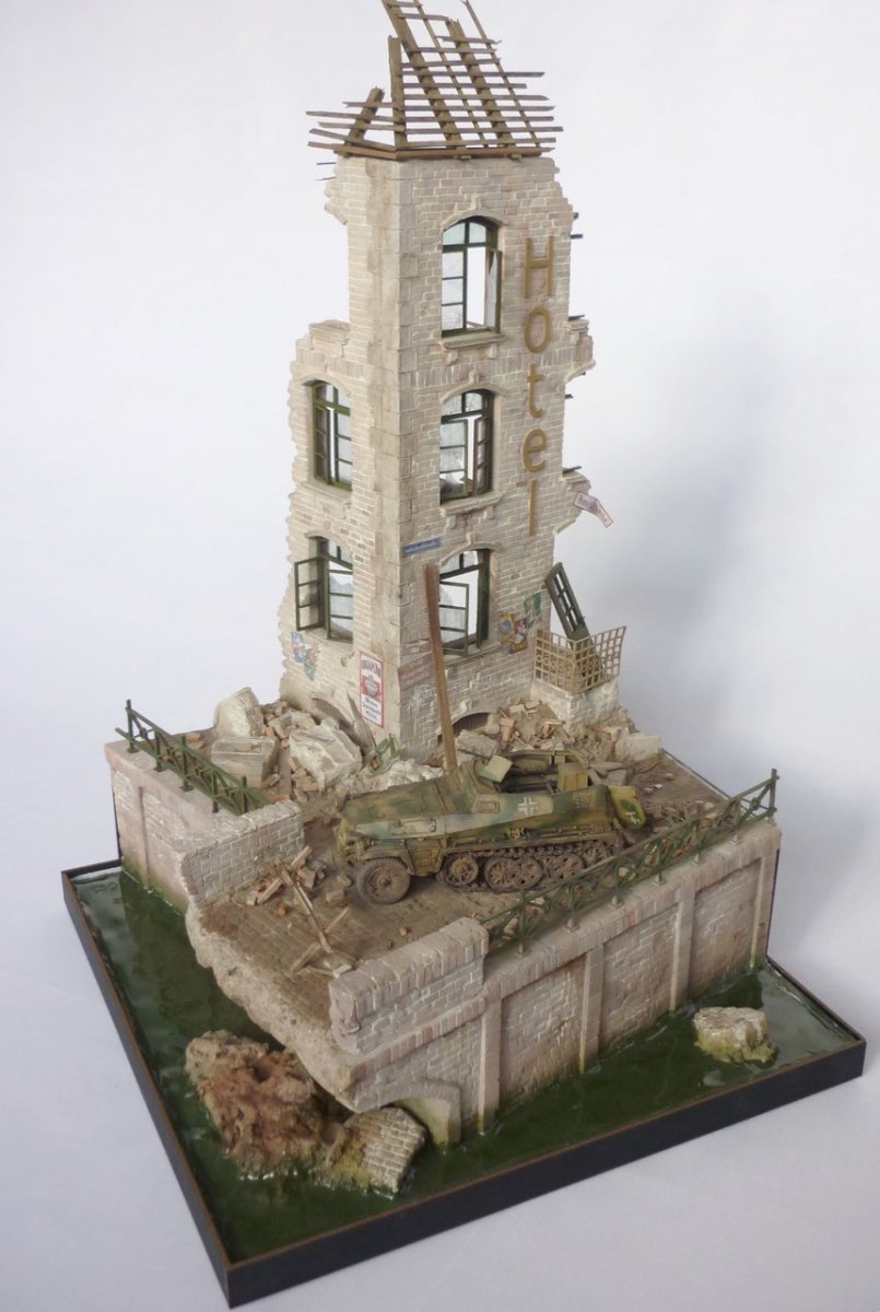 RT-Diorama 35278 Diorama-Base: &amp;quot;The Hotel&amp;quot; 1/35 – zdjęcie 4