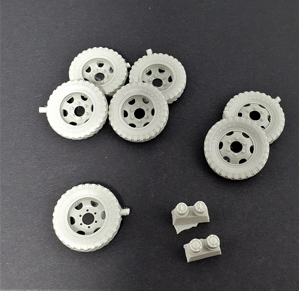 Panzer Art RE35-702 Roues de route Chevrolet G7107 (Firestone) 1/35
