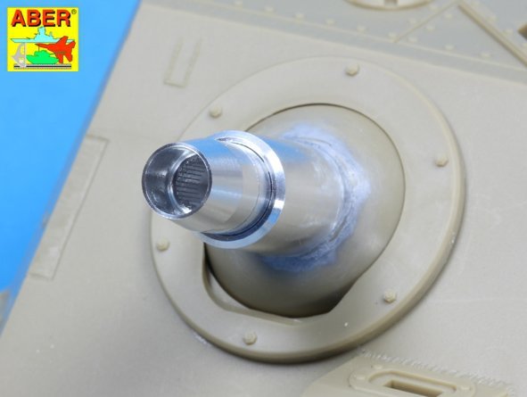 Canon Aber 35L-123 allemand de 15 cm StuH 43 pour Stu.Pz. IV BRUMBAR moyen/tardif (1/35) – image 8