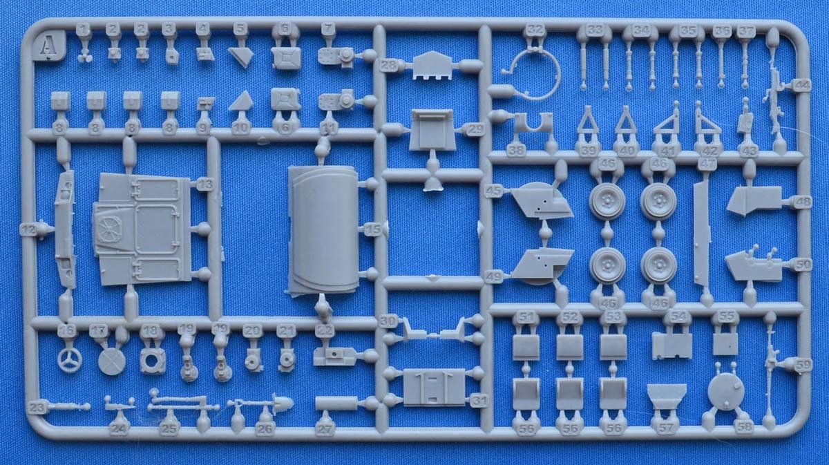 ACE 72420 VBL (Light Armored Vehicle) short chassie 7.62 MG 1/72 – immagine 2