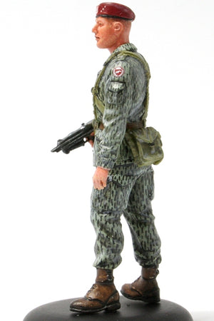 Toro 35F48 Podoficer 6 PDPD - Wojsko Polskie - figurka z kalkomanią 1/35
