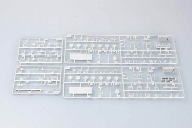 Trumpeter 00363 German Pz.Kpfw IV Ausf F Fahrgestell 1/35 – immagine 15