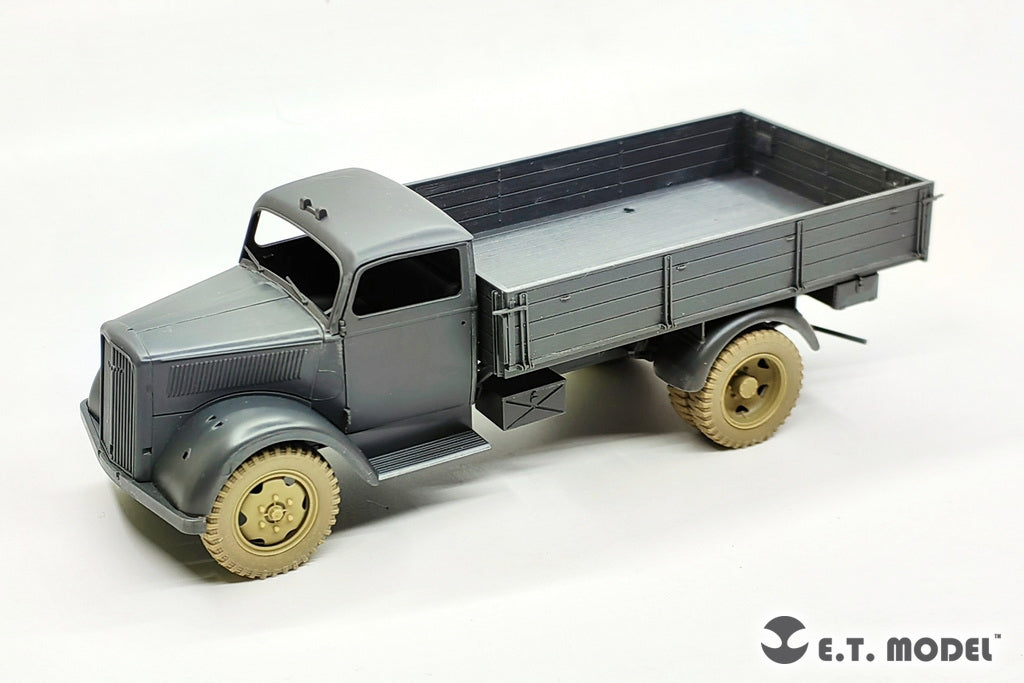 E.T. Model P35-169 WWII German 3t 4x2 Cargo Truck Sagged Wheels 1/35 – imagen 9