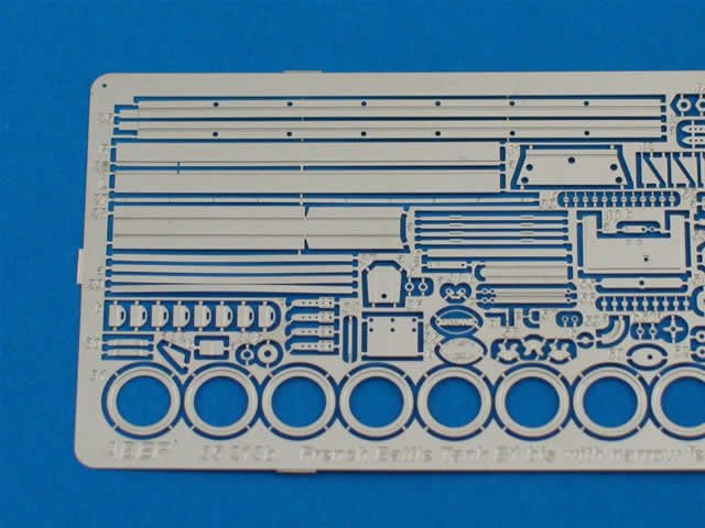 Aber 35213 French battle tank B1 bis version with narrow fenders 1/35 – image 3