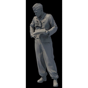 Panzer Art FI35-087 Waffen-SS tank commander 1/35 – image 2