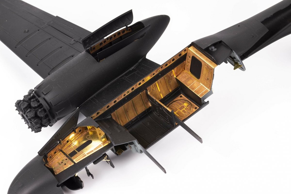 Eduard 481079 B-26K Invader bomb bay ICM 1/48 – imagen 3