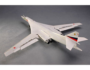 Trumpeter 01620 Tu-160 BLACKJACK 1/72 – image 3