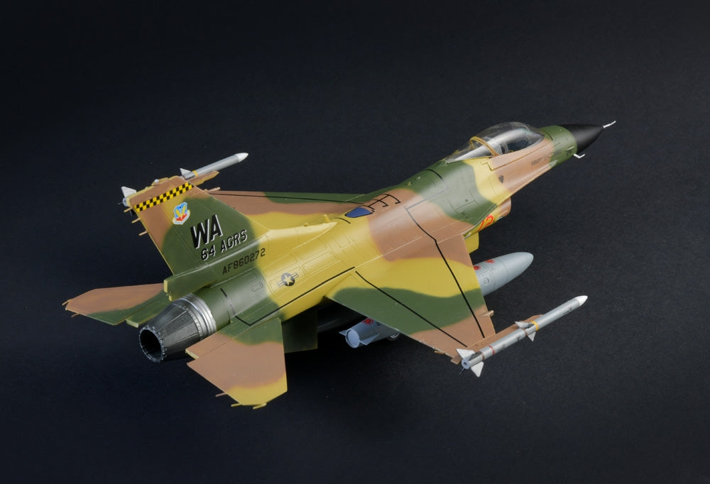 Italeri 35105 F-16C Fighting Falcon - WAR THUNDER 1/48 – Bild 16