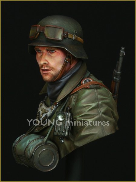 Young Miniatures YM1819 Feldgendarmerie allemande Seconde Guerre mondiale 1/10 – image 7