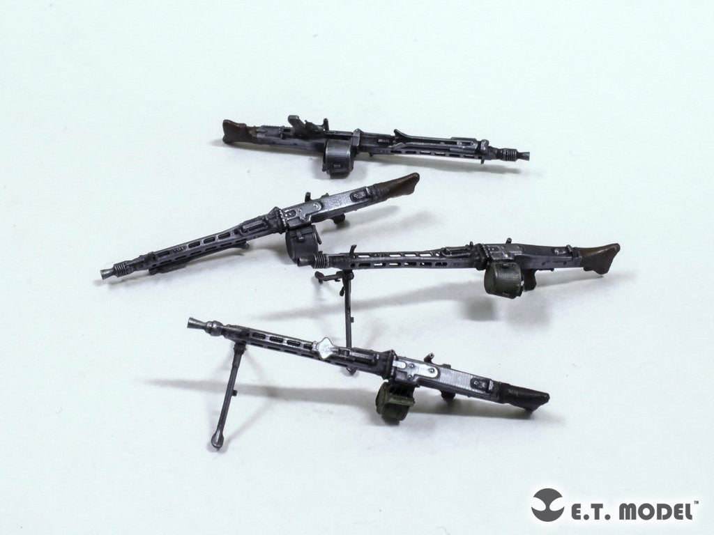 E.T. Model P35-217 WWII German Mg42 Machinegun &amp;amp; Ammo Box ( 3D Print ) 1/35 – immagine 3