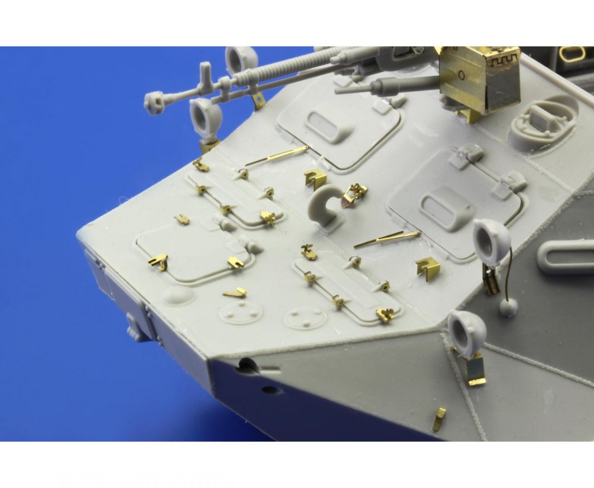 Eduard 36186 BTR-60P APC 1/35 Trumpeter – zdjęcie 4