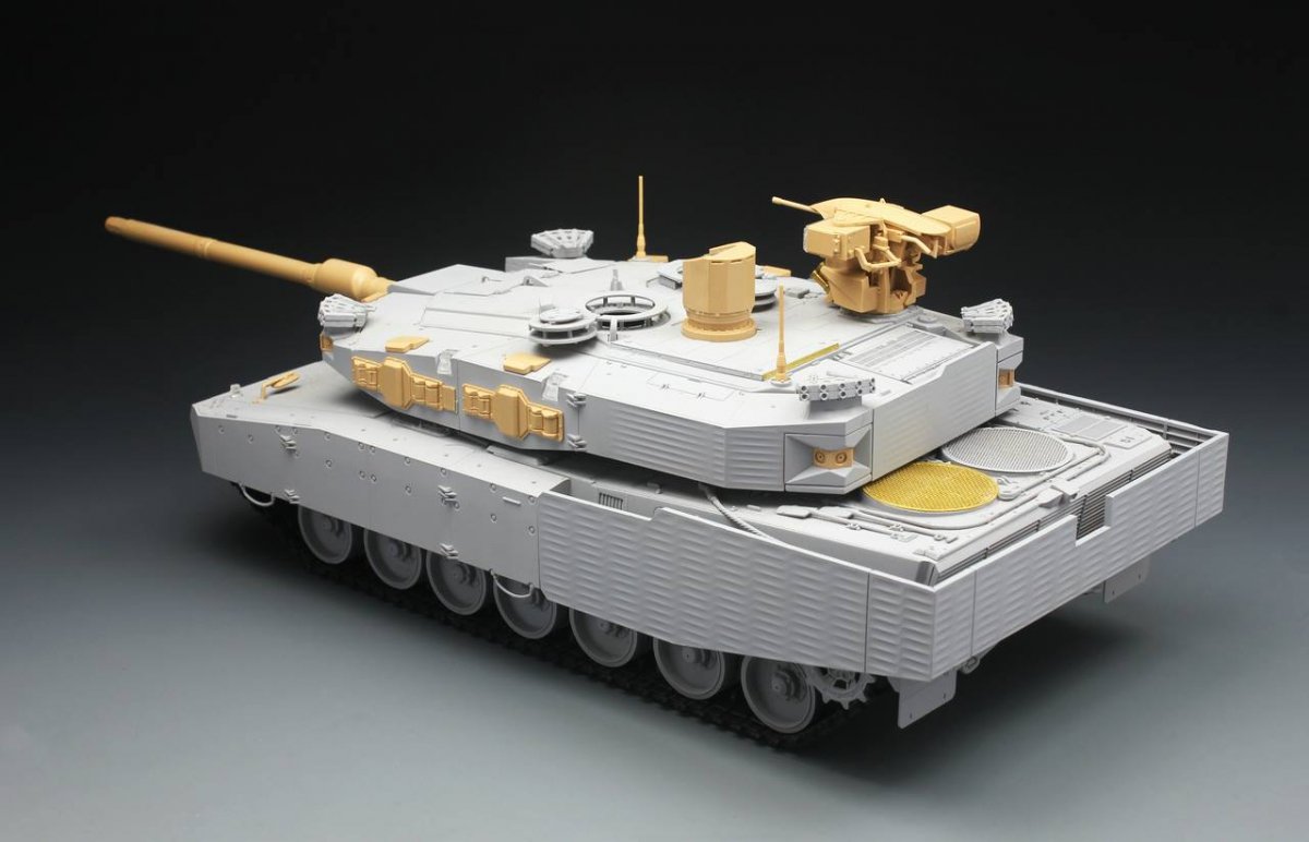 Tiger Model 4628 LEOPARD II REVOLUTION II MBT 1/35 – image 7