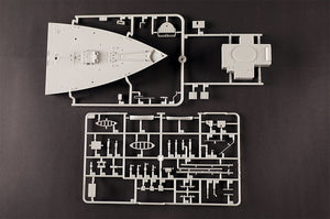 Trumpeter 03720 Olympic 1/200 – image 13