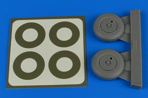 Aires 2237 Spitfire Mk.IX wheels (covered) &amp;amp; paint masks 1/32 TAMIYA