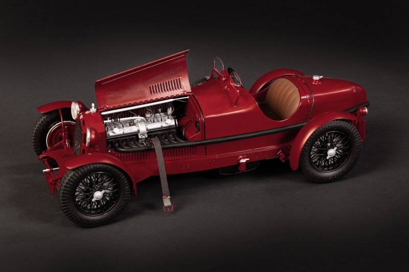 Italeri 4708 ALFA ROMEO 8C 2300 Monza 1/12 – Bild 2