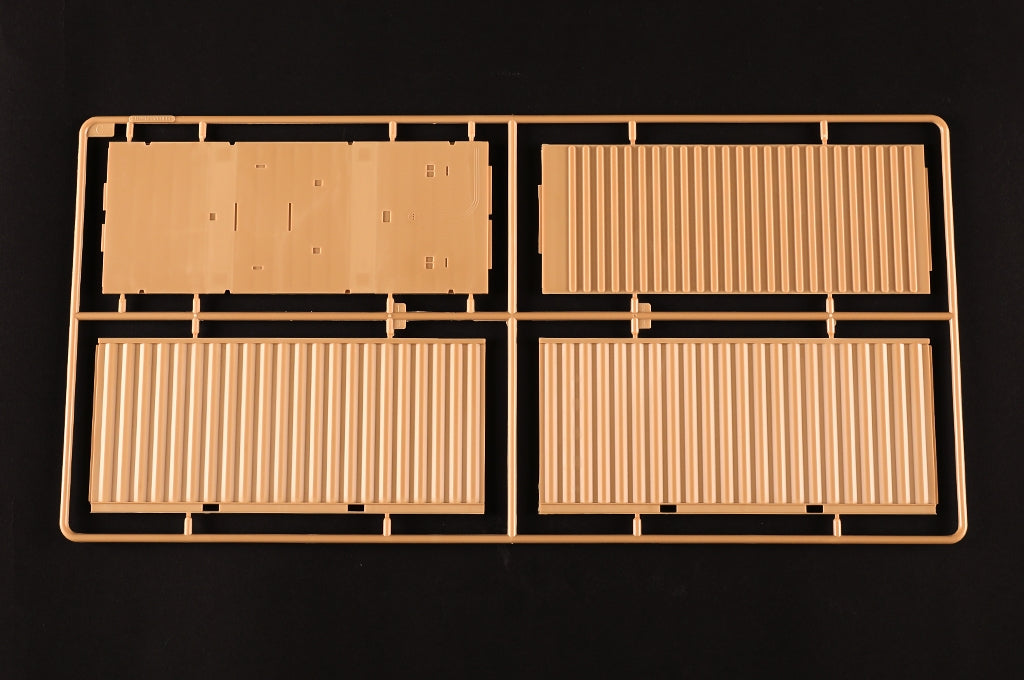 I Love Kit 63550 LVSR MKR18 Cargo Truck with 20ft Container 1/35 – immagine 26