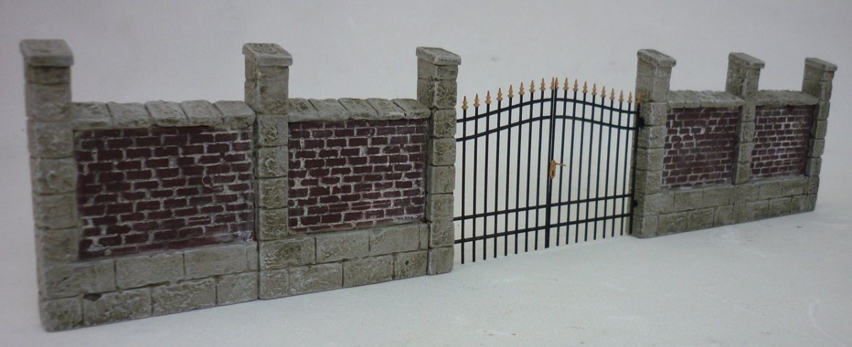 RT-Diorama 35230 Wrought iron fence with Brickwall 1/35 – image 3