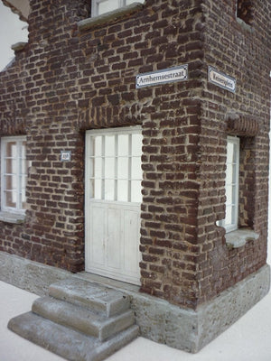 RT-Diorama 35163 Old Brick House 1/35 – immagine 5