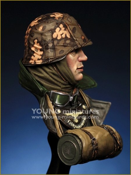 Young Miniatures YM1889 WWII German Feldgendarmerie 1/10 – Bild 3
