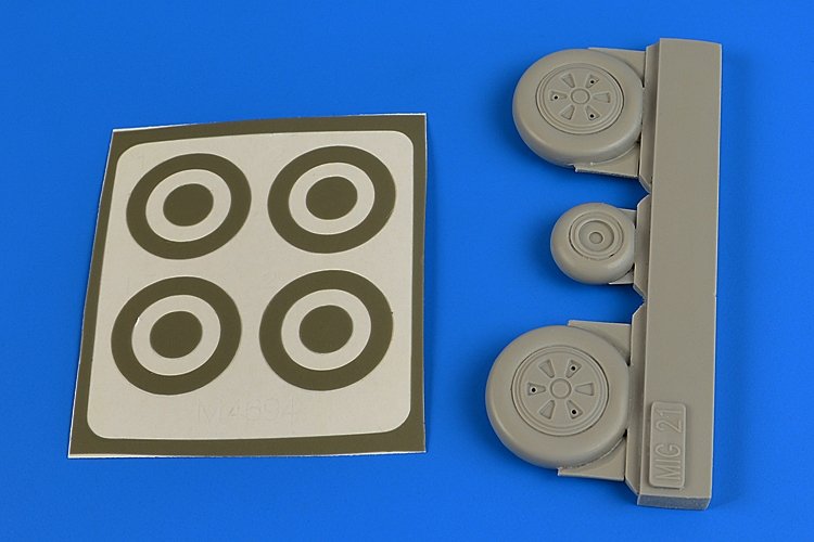 Aires 4694 MiG-21 wheels &amp; paint masks 1/48 EDUARD