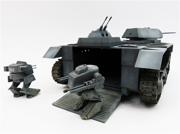 Modelcollect UA72161 Fist of War Series German P300/2 PanzerKampfWagen und Trager 1/72 – immagine 10