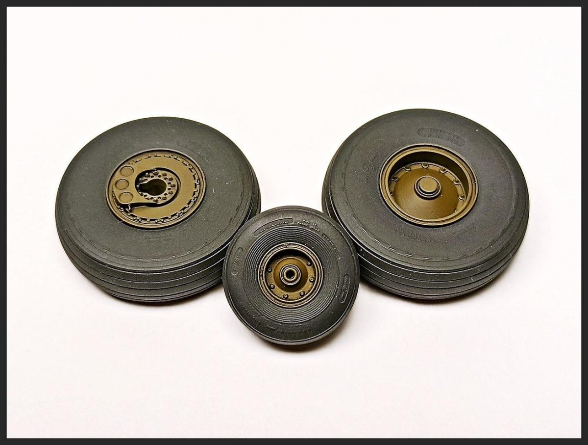 Clear Prop! CPA35002 CH-54A Tarhe wheels set for ICM kit 1/35 – immagine 4