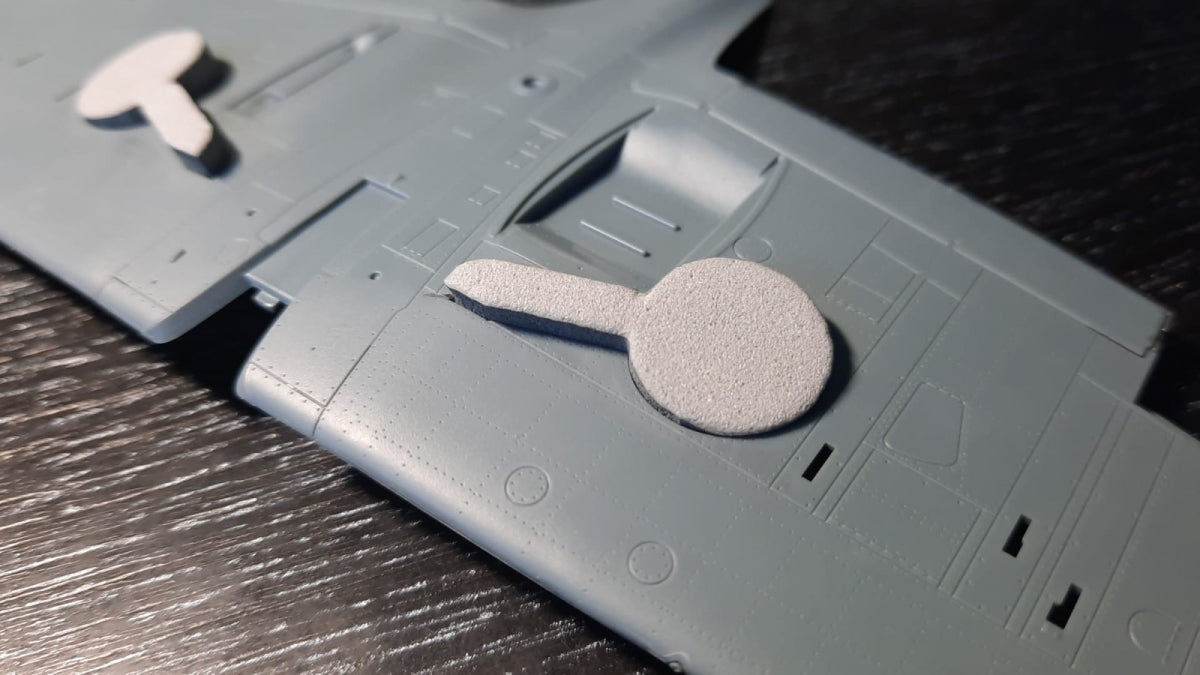 Omask 74804 Spitfire Mk I / Mk II wheel bay plugs (for Eduard) 1/48 – immagine 3