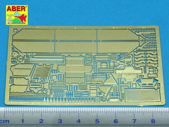 Aber 48006 German tank destroyer Sd.Kfz. 138/2 Jagdpanzer 38(t) &amp;#39;&amp;#39;Hetzer&amp;#39;&amp;#39; 1/48 – immagine 2