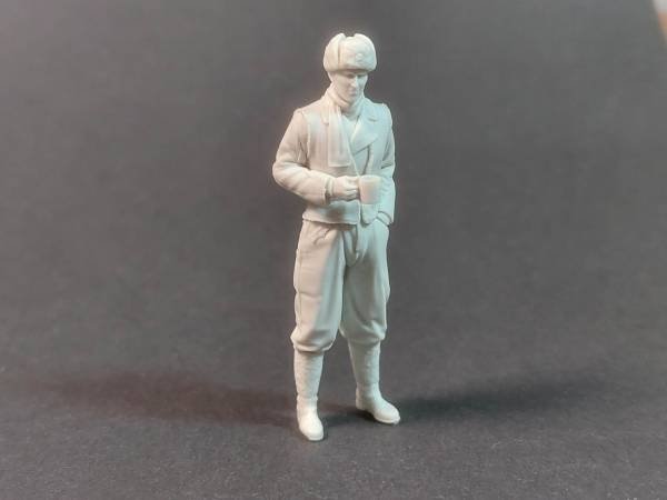 Panzer Art FI35-182 Officier de char allemand en manteau d&amp;#39;hiver n° 2 1/35