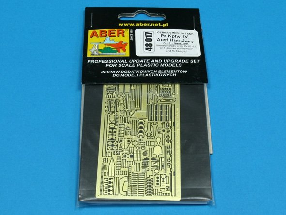 Aber 48017 German medium tank Pz.Kpfw. IV, Ausf.H, J early - vol. 1 - basic set 1/48 – imagen 3