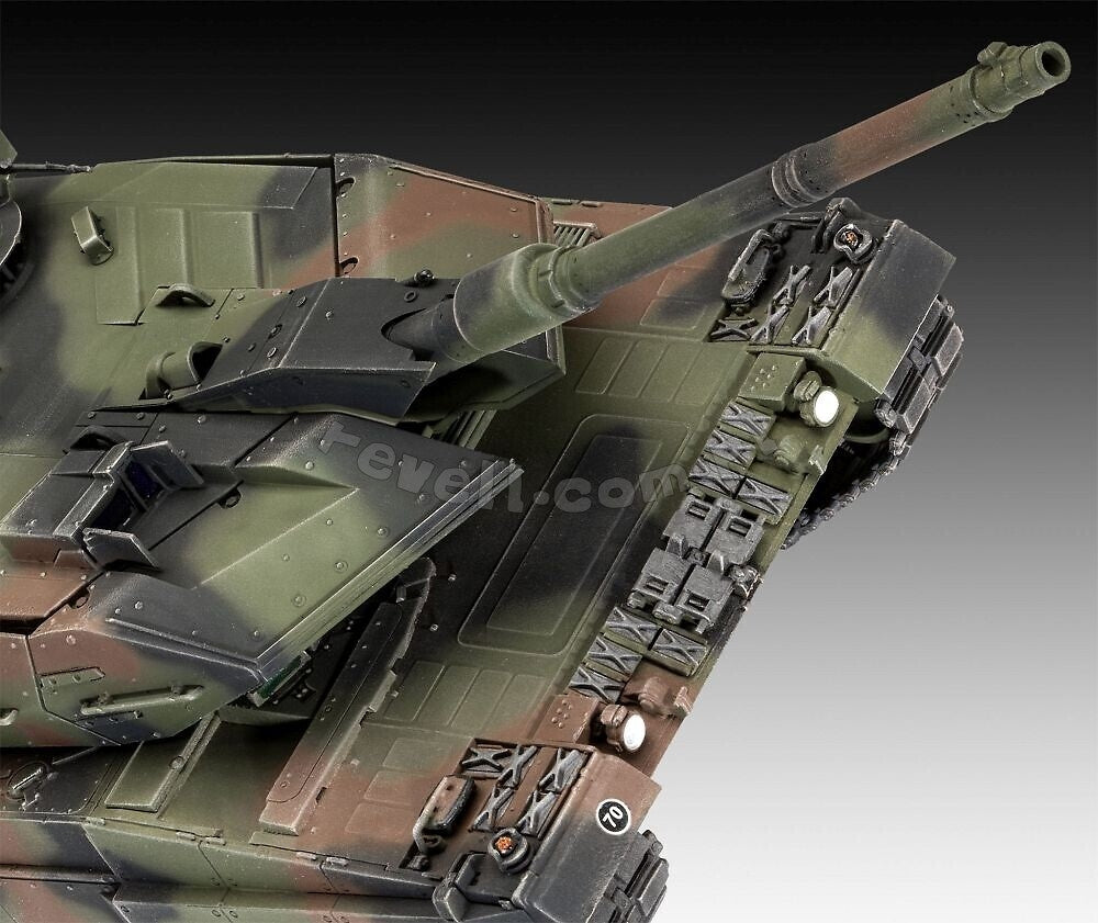 Revell 63281 Leopard 2A6/A6NL Model Set 1/35 – image 4
