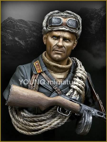 Young Miniatures YM1827 SOVIET MOUNTAINEER OFFICER 1942 1/10 – immagine 4