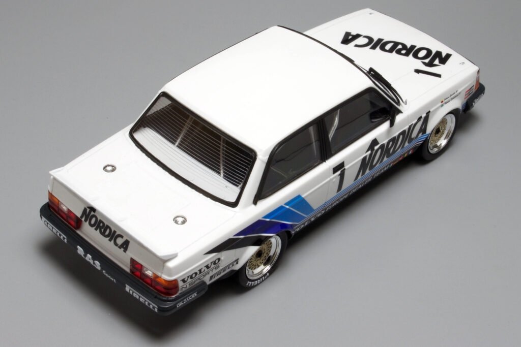 NuNu PN24013 Volvo 240 Turbo &amp;#39;86 ETCC Hockenheim Winner 1/24 – immagine 6