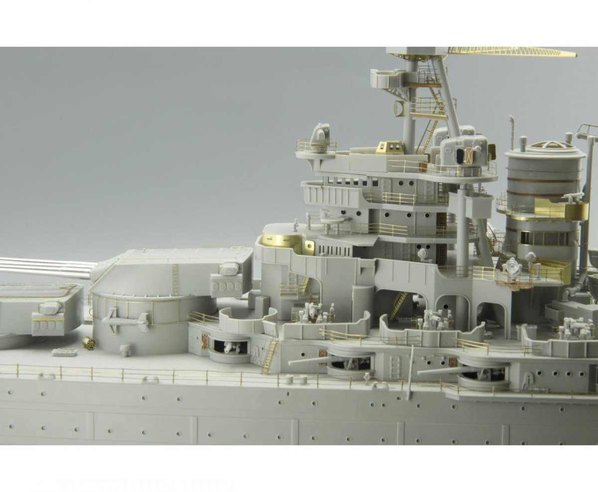 Eduard 53112 USS Arizona part 6 - superstructure TRUMPETER 1/200 – immagine 3