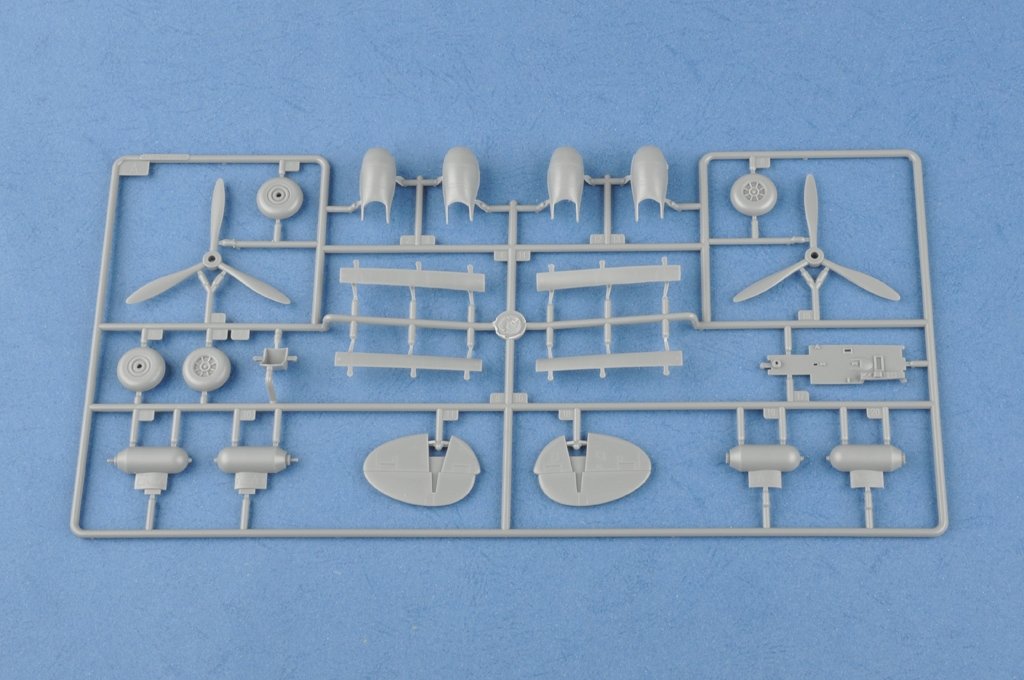 Hobby Boss 85805 P-38L-5-L0 Lightning 1/48 – immagine 5