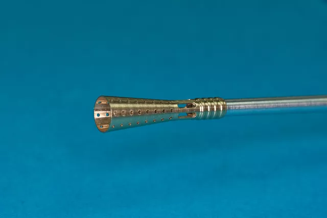 RB Model 35B105 5.5cm Flak barrels Used in prototype of E-50 &amp;quot;Flakpanzer&amp;quot; Set include 2 complete barrels 1/35 – immagine 2