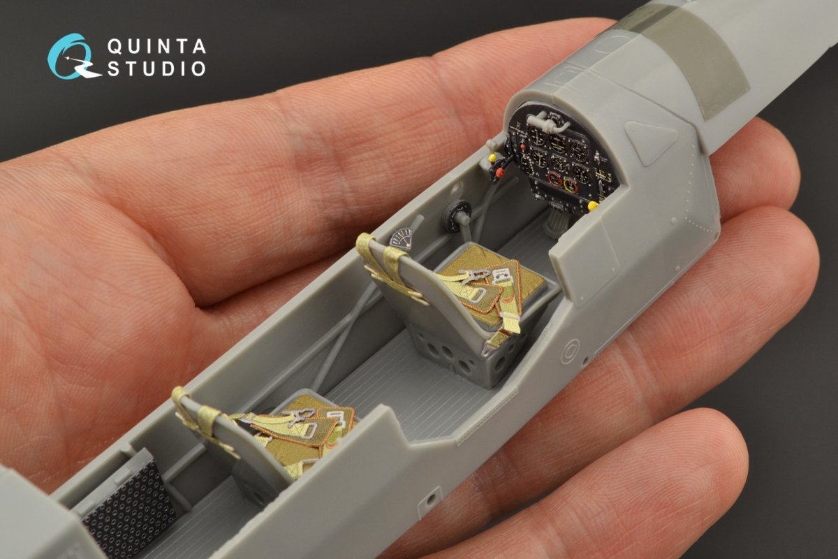 Quinta Studio QD32094 Fi 156C 3D-Printed &amp;amp; coloured Interior on decal paper (Hasegawa) 1/32 – immagine 9