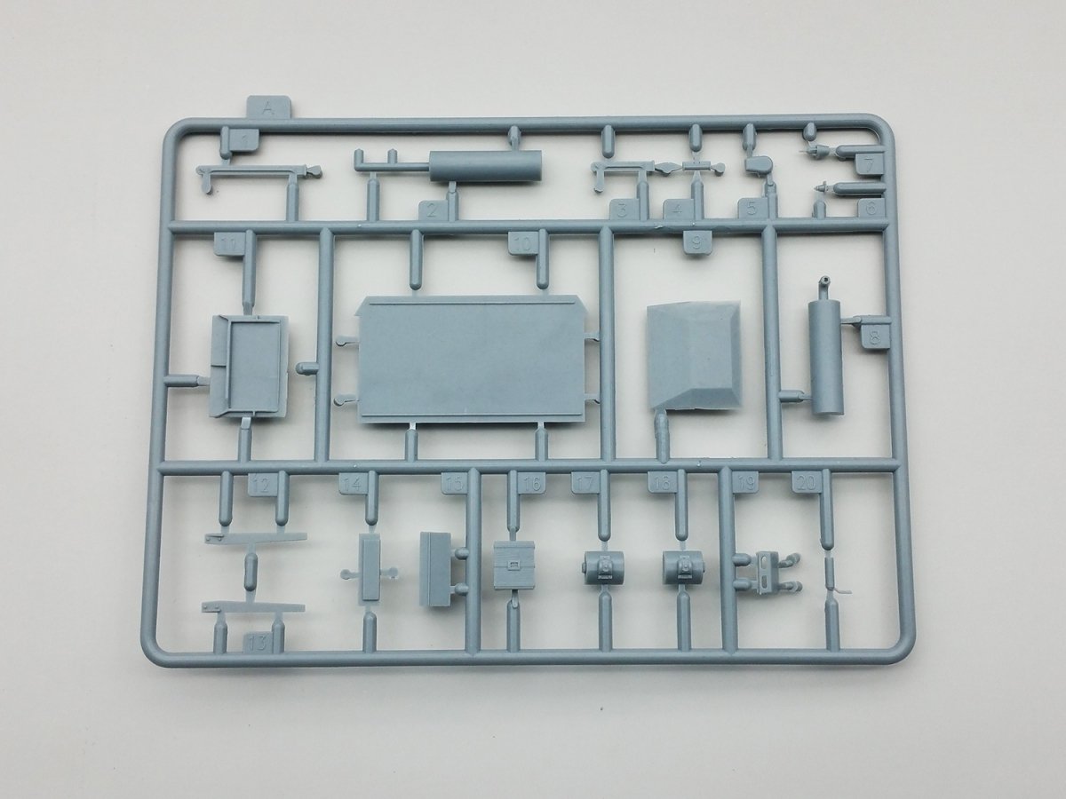 Amusing Hobby 35A019 Pz.Kpfw.38D 1/35 – immagine 6