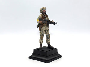 ICM 16104 Soldat des Forces armées ukrainiennes 1/16 – image 10