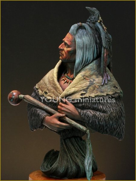 Young Miniatures YH1821 Blackfoot Raven Bearer 1/10 – immagine 3