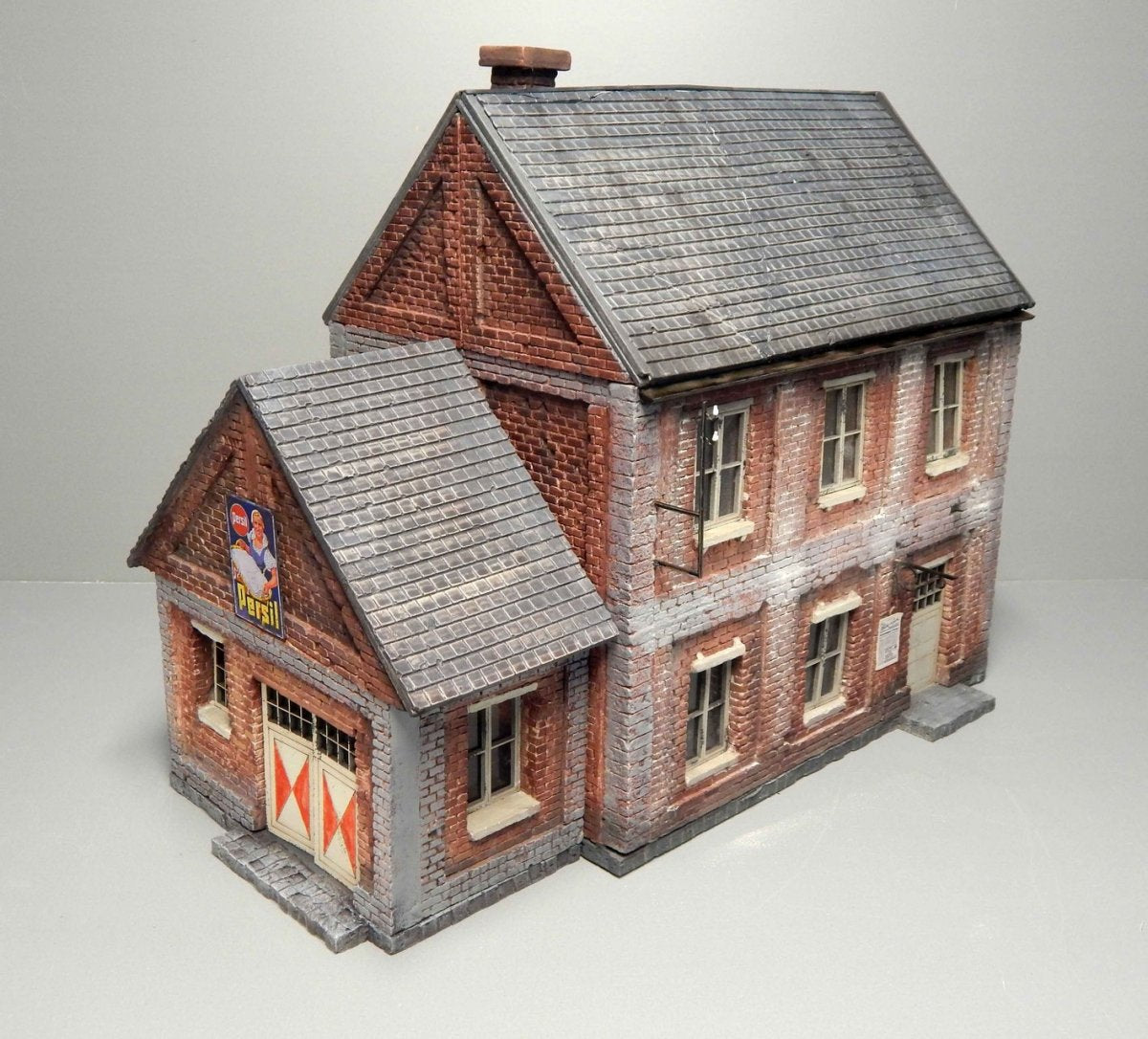 RT-Diorama 35210 Town House (Modular System) 1/35 – imagen 6