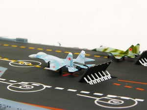 Trumpeter 05606 USSR Admiral Kuznetsov aircraft carrier 1/350 – immagine 12