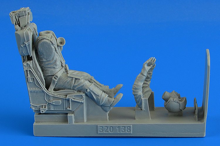 Aerobonus 320138 Figurine de pilote de chasse moderne de la Luftwaffe allemande avec siège éjectable pour F-104G/S (siège éjectable MB GQ-7A) pour Italeri au 1/32