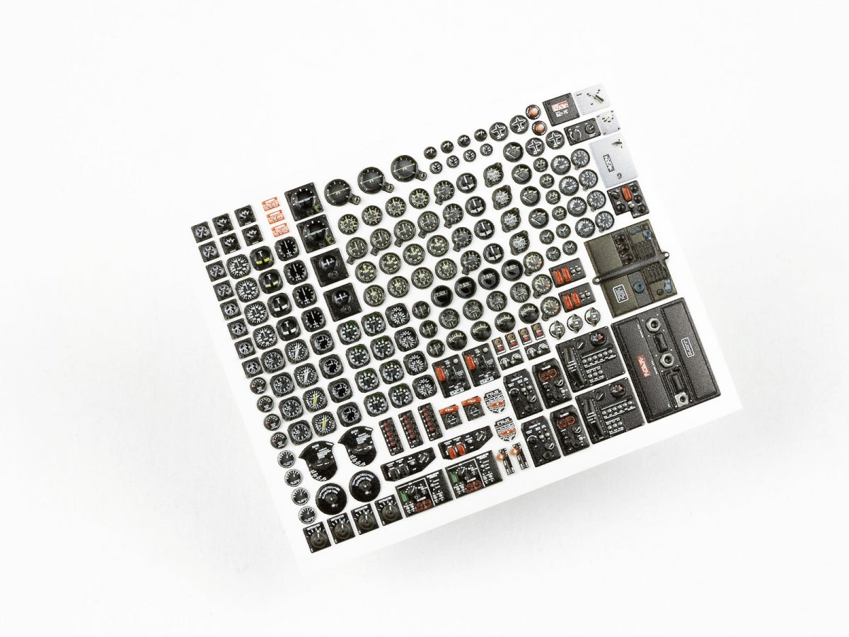 Red Fox Studio QS-32187 Instruments &amp;amp; Gauges set for USAF WWII for all Aircraft 1/32 – immagine 4