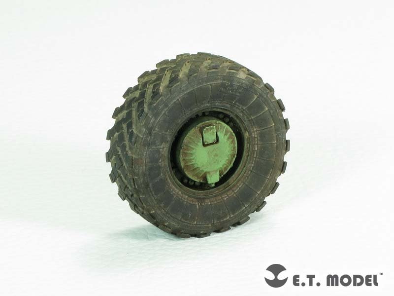 E.T. Model ER35-054 Russian GAZ-233014 STS "TIGER" Weighted Road Wheels For Meng 1/35