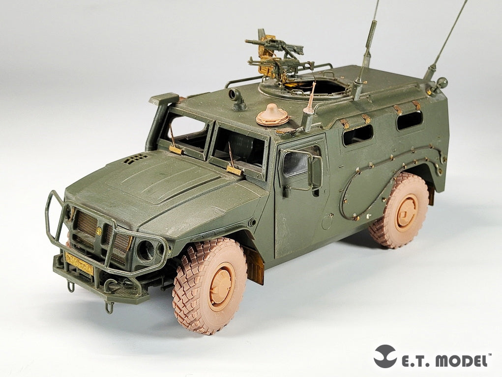 E.T. Model P35-274 Russian Breakwater Electronic Jamming System 1/35 – imagen 4