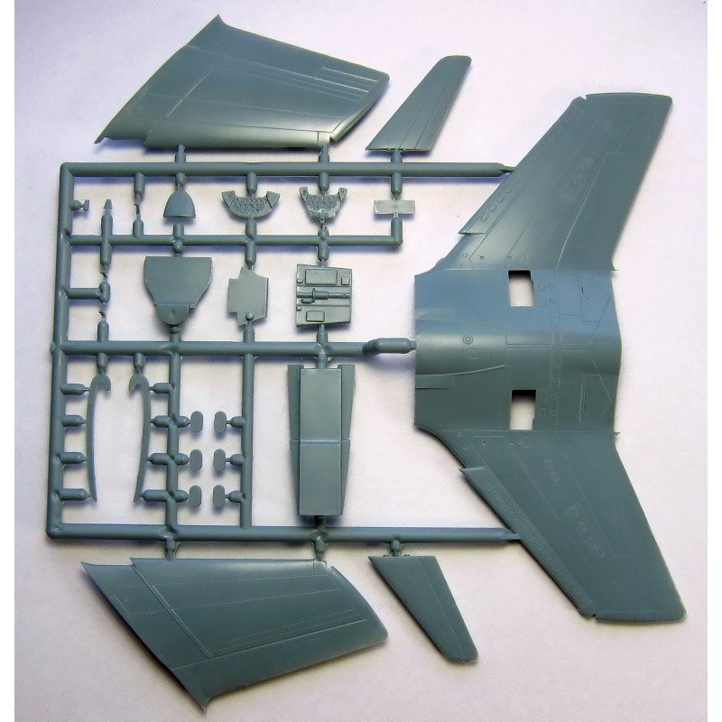 Sword 72101 TF-9J Twogar Vietnam/Blue Angels 1/72 – imagen 4