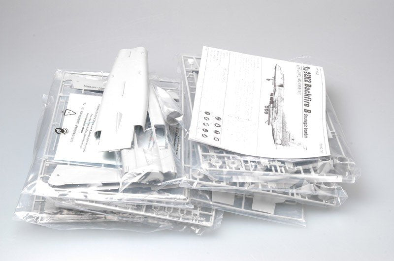 Trumpeter 01656 Tu-22M3 Backfire C Strategic bomber 1/72 – zdjęcie 3